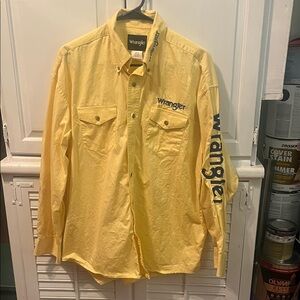 Wrangler Men's Casual Yellow Button Down Shirt